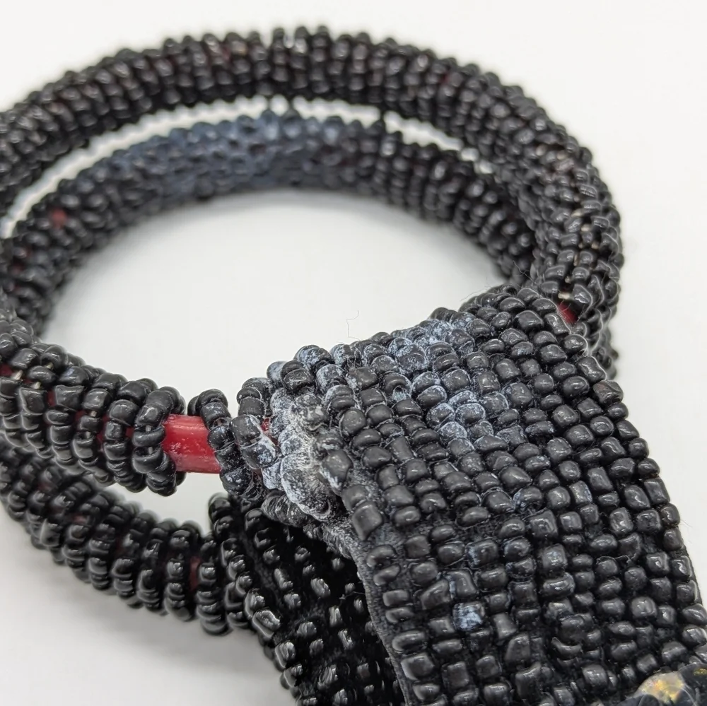 ✨3/$15 Black Beaded Triangle Clutch Purse